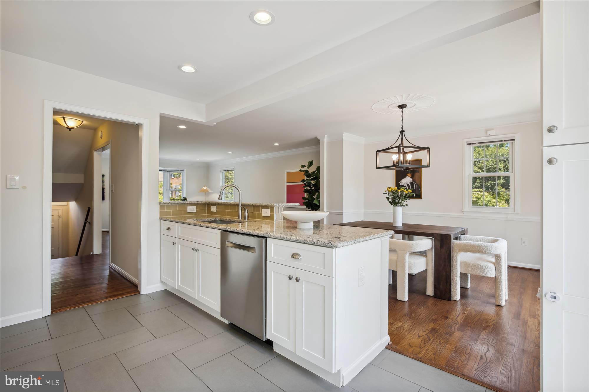 6340 Golf Course Square Alexandria, VA 22307 - Photo 5 of 58 Island Kitchen