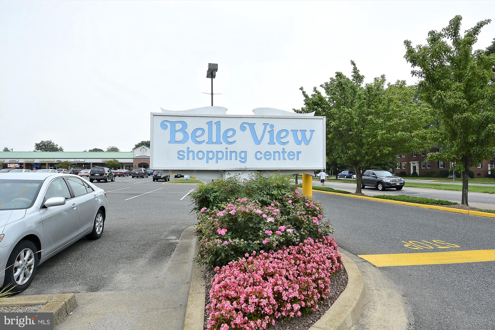 6340 Golf Course Square Alexandria, VA 22307 - Photo 51 of 58 Less than 1 mile from Belle View Shopping Center