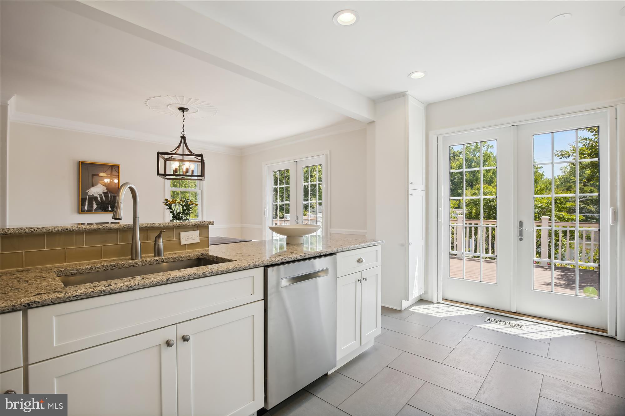 6340 Golf Course Square Alexandria, VA 22307 - Photo 7 of 58 Remodeled Kitchen for Deck Access!