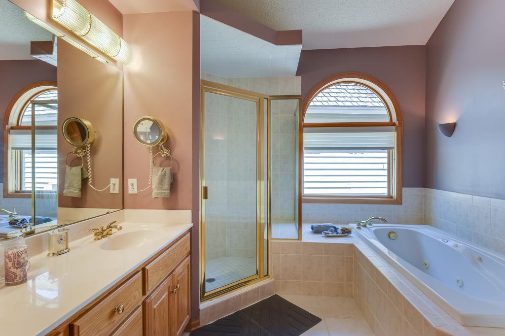 14889 Valley View Road Eden Prairie, MN 55344 - Photo 11 of 25 Gallery Image 11