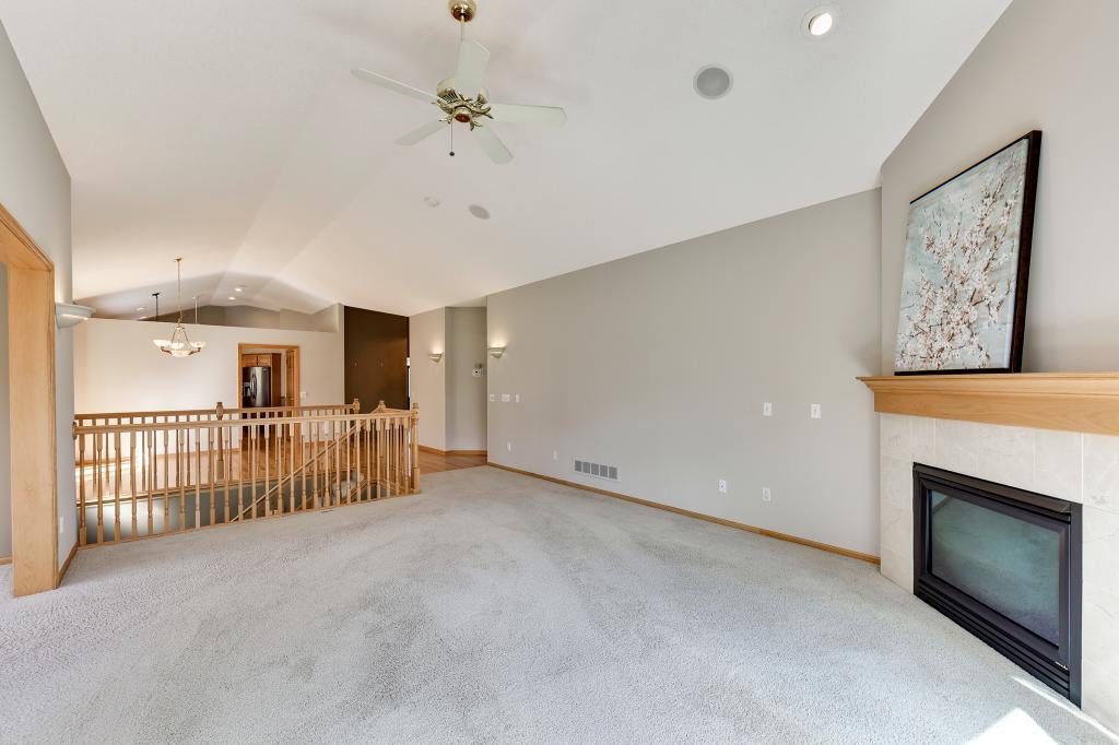 14889 Valley View Road Eden Prairie, MN 55344 - Photo 8 of 25 Gallery Image 8