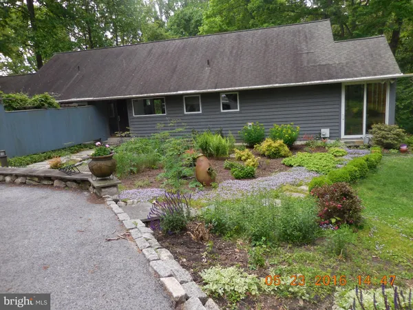 $3,700 | 8 Azalea Lane, Media, PA 19063