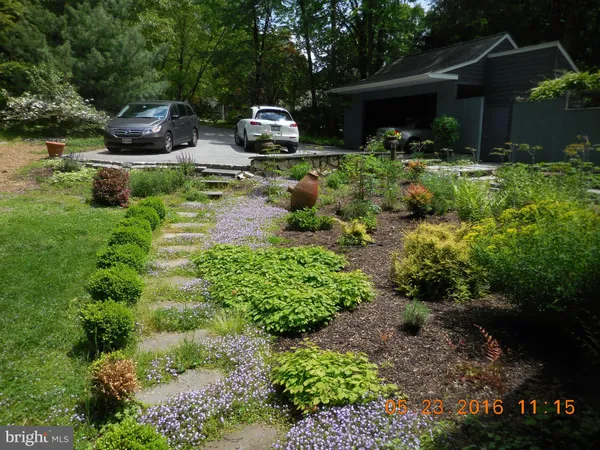 $3,700 | 8 Azalea Lane, Media, PA 19063