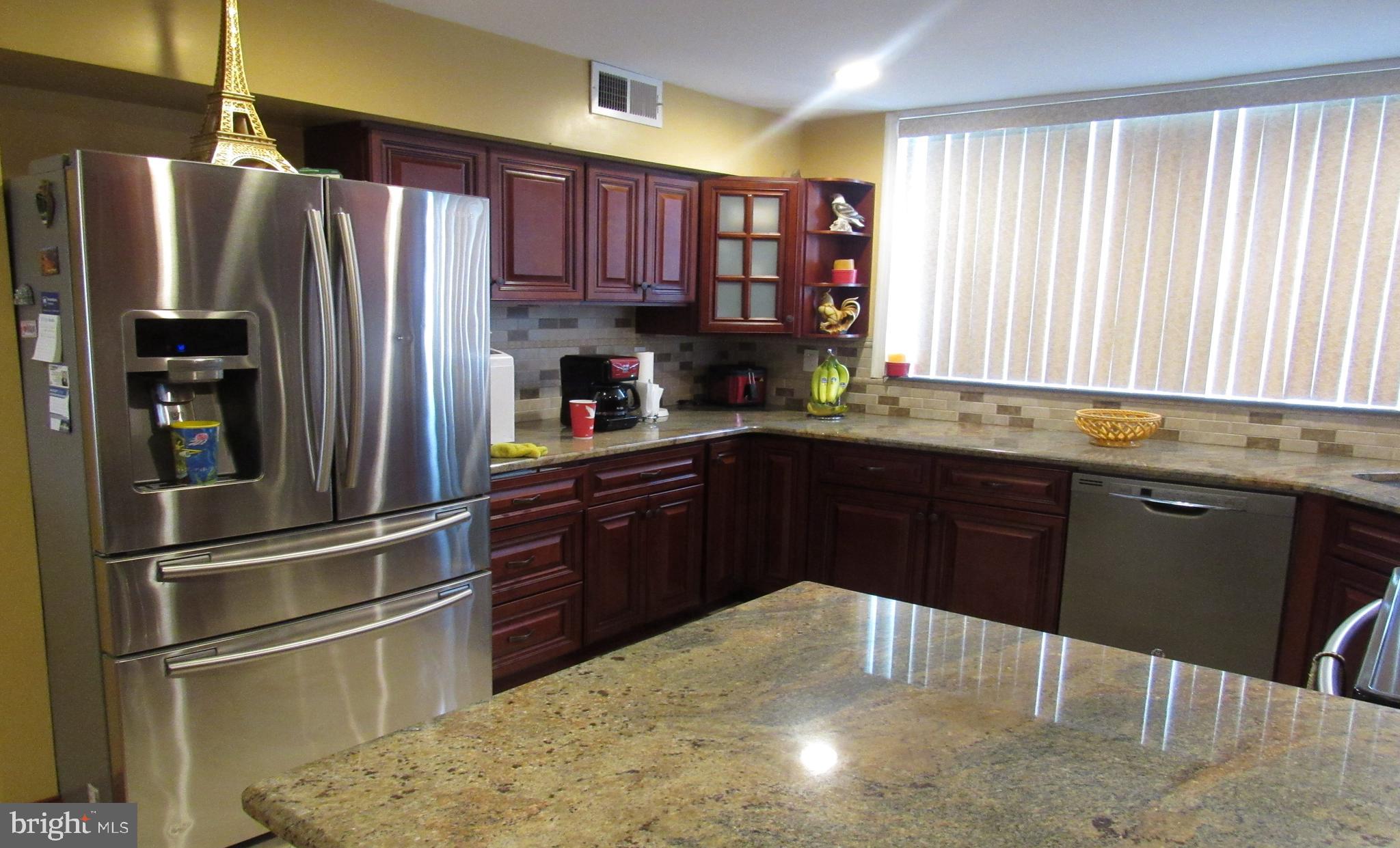 3125 Holly Road Philadelphia, PA 19154 - Photo 16 of 40