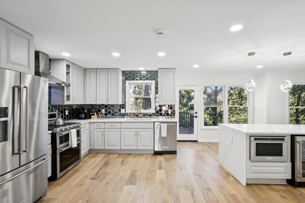 1810 Fairoaks Road Decatur, GA 30033 - Photo 3 of 52