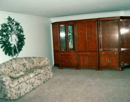 343 Christy Road Eighty Four, PA 15330 - Photo 2 of 8 Living Room.