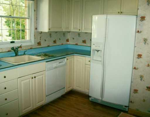 343 Christy Road Eighty Four, PA 15330 - Photo 4 of 8 Kitchen.