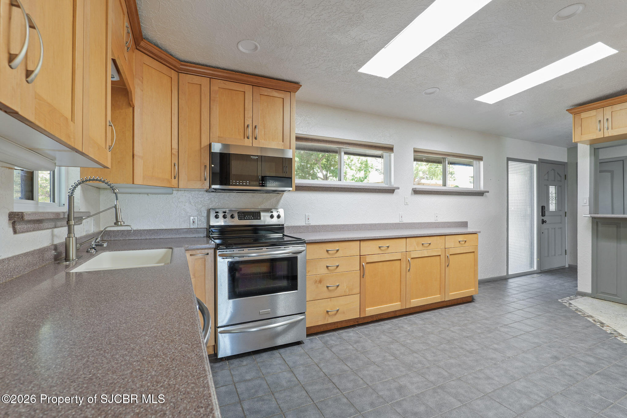 625 Ridge Lea Court Farmington, NM 87401 - Photo 7 of 34 Gallery Image 7