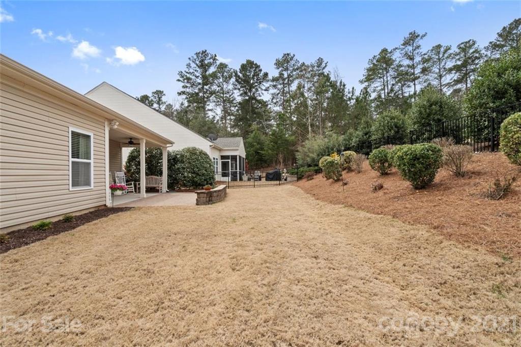 2332 Celandine Way Tega Cay, SC 29708 - Photo 34 of 37 Gallery Image 34