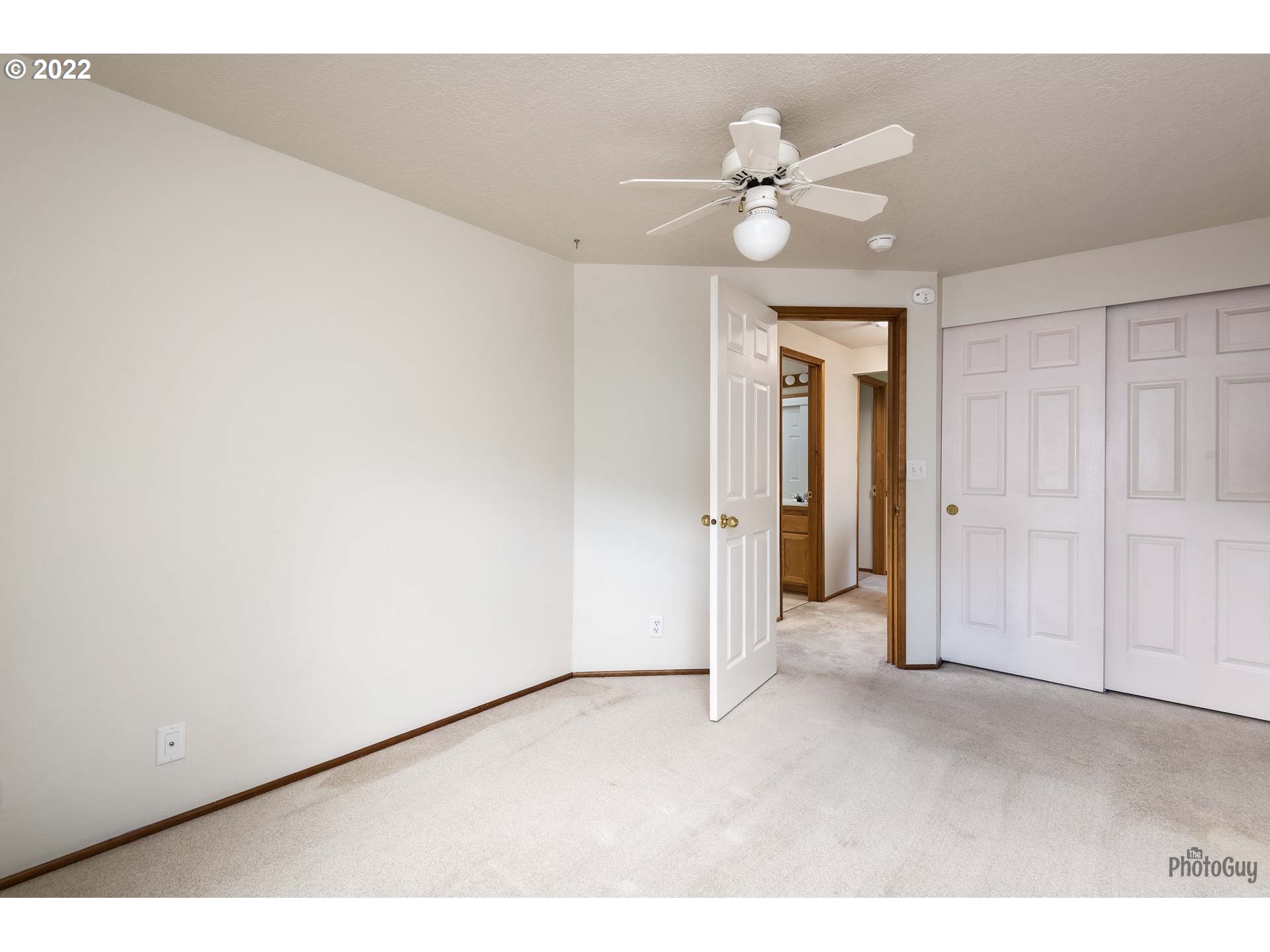 589 Granite Place Springfield, OR 97477 - Photo 18 of 31 a view of an empty room