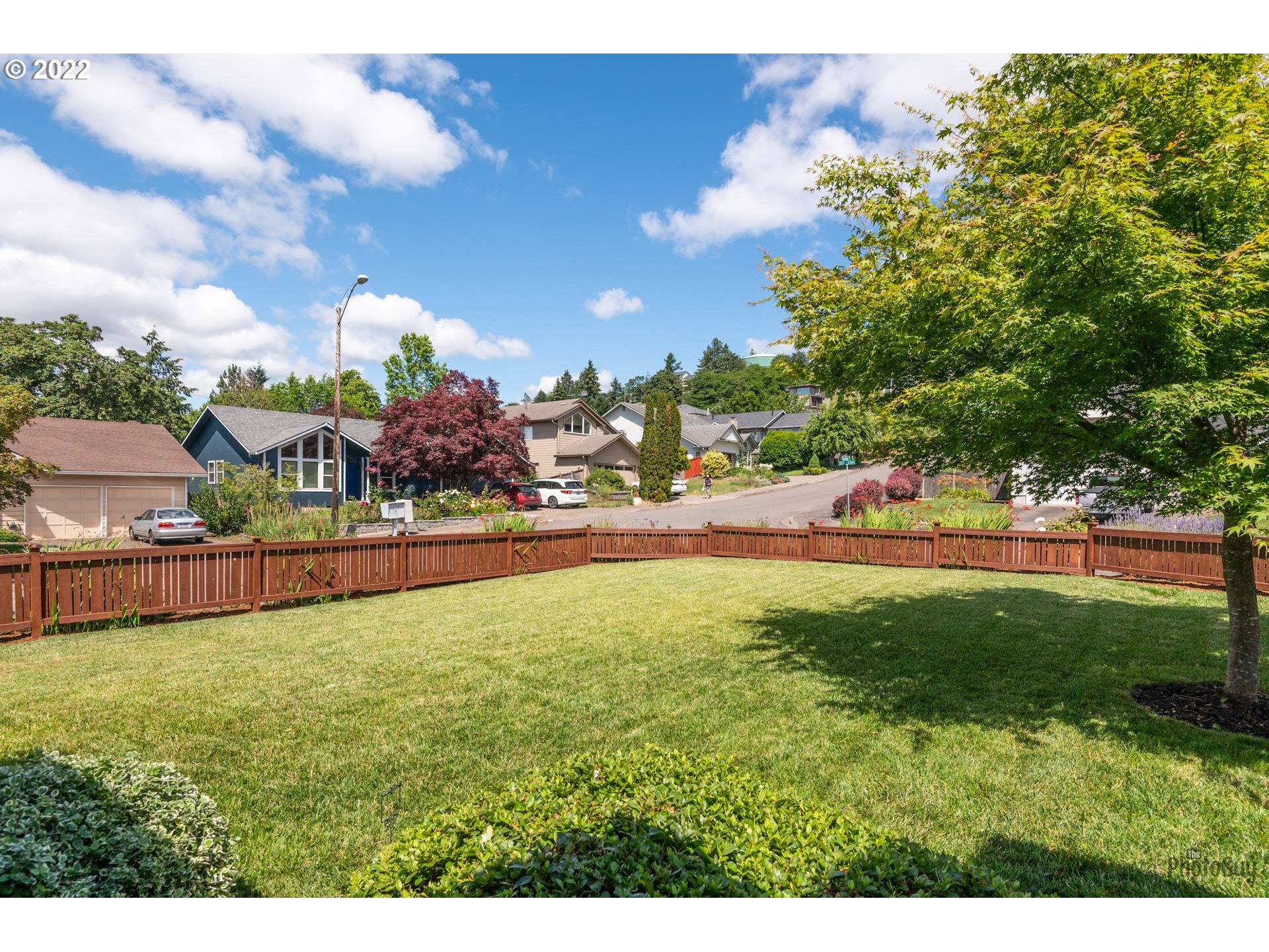 589 Granite Place Springfield, OR 97477 - Photo 29 of 31 a view of an outdoor space and swimming pool