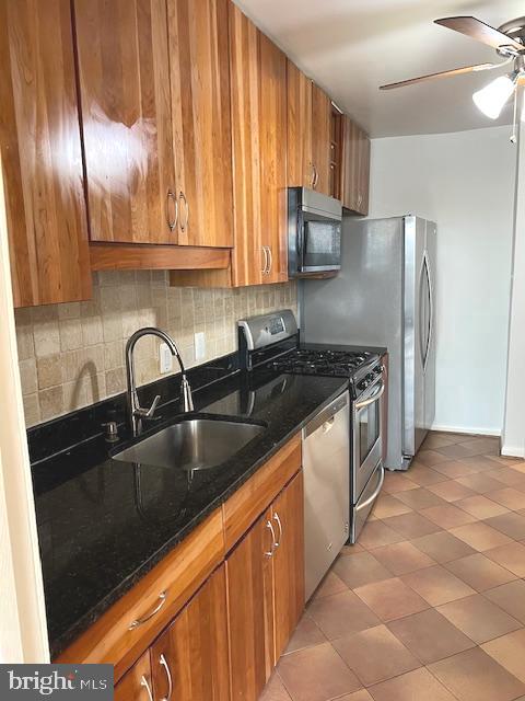 5101 River Road, Unit 601 Bethesda, MD 20816 - Photo 14 of 38 kitchen