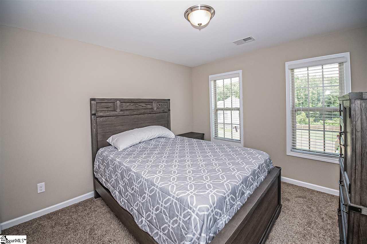 302 Wildflower Road Easley, SC 29642 - Photo 34 of 36 Gallery Image 34