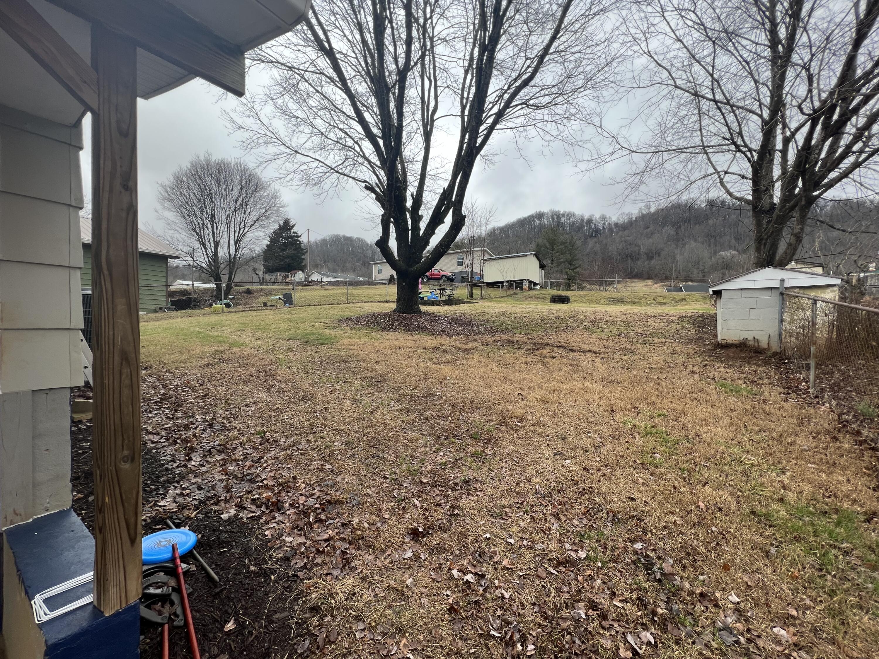 821 East Carters Valley Road Gate City, VA 24251 - Photo 3 of 15 77A34226-D4D6-4230-95F4-915EC9638DEF