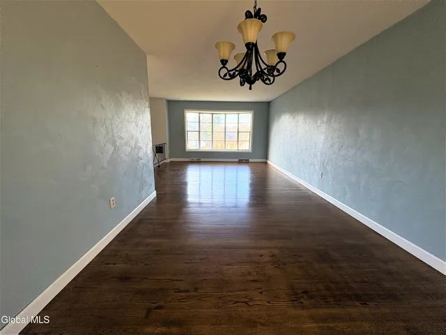 $399,000 | 12 Clove Court, Clifton Park, NY 12065