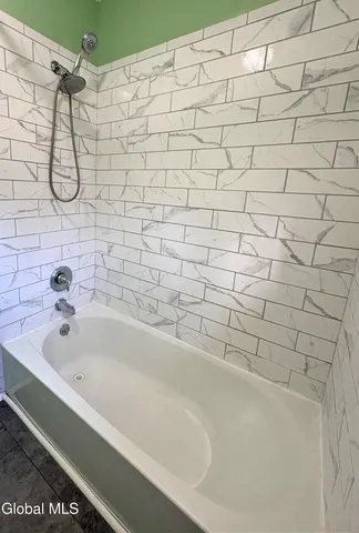 $399,000 | 12 Clove Court, Clifton Park, NY 12065