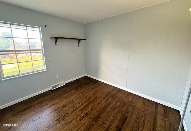 $399,000 | 12 Clove Court, Clifton Park, NY 12065