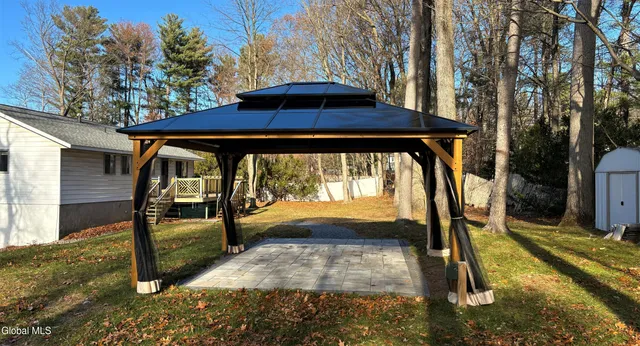 $399,000 | 12 Clove Court, Clifton Park, NY 12065