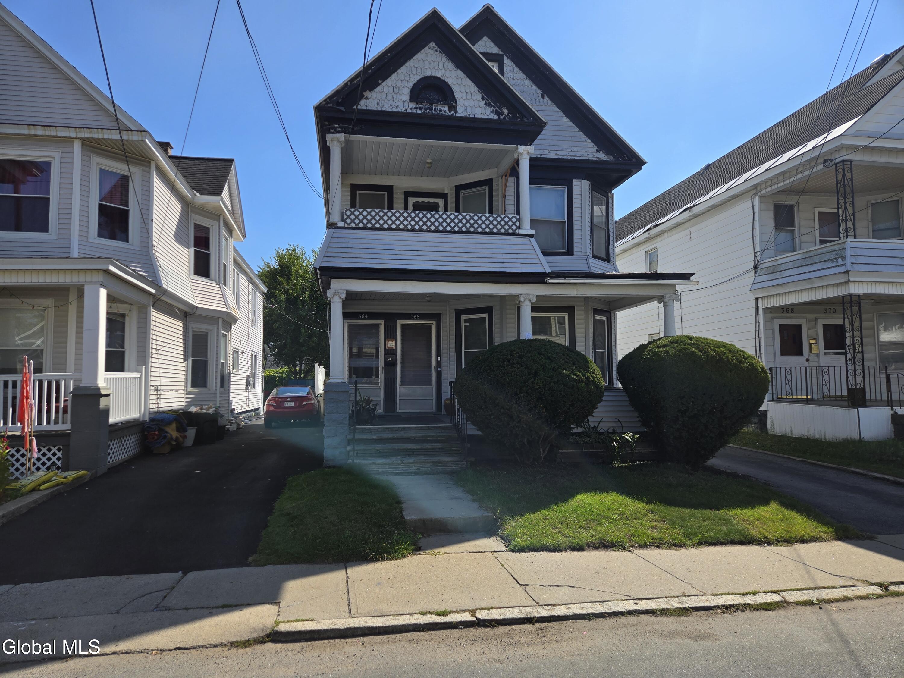 364 Michigan Avenue, Unit 2 Schenectady, NY 12303 - Photo 1 of 15 front