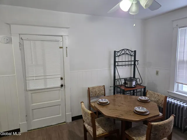 $1,150 | 364 Michigan Avenue, Unit 2, Schenectady, NY 12303