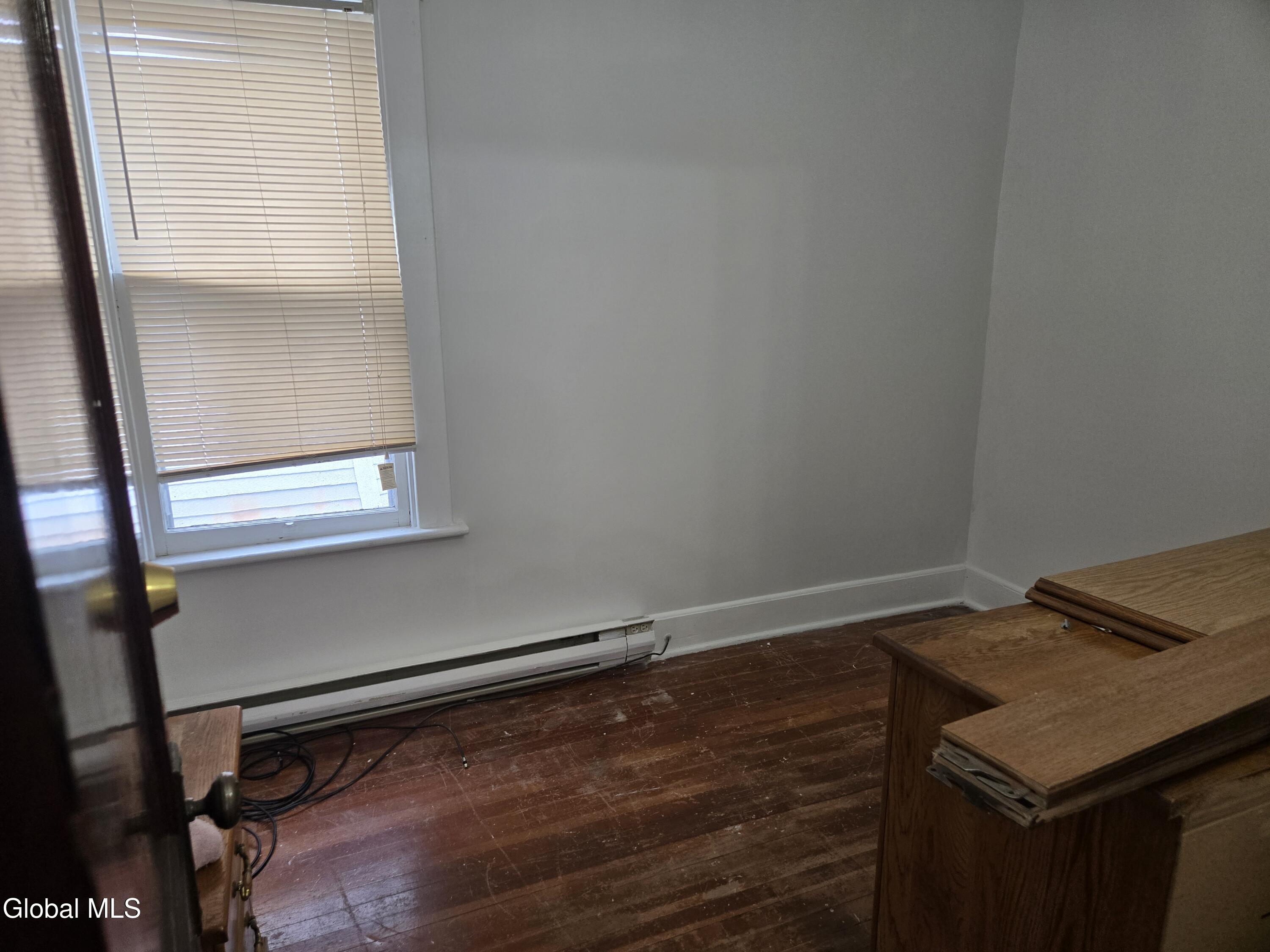 364 Michigan Avenue, Unit 2 Schenectady, NY 12303 - Photo 2 of 15 20250913_161238