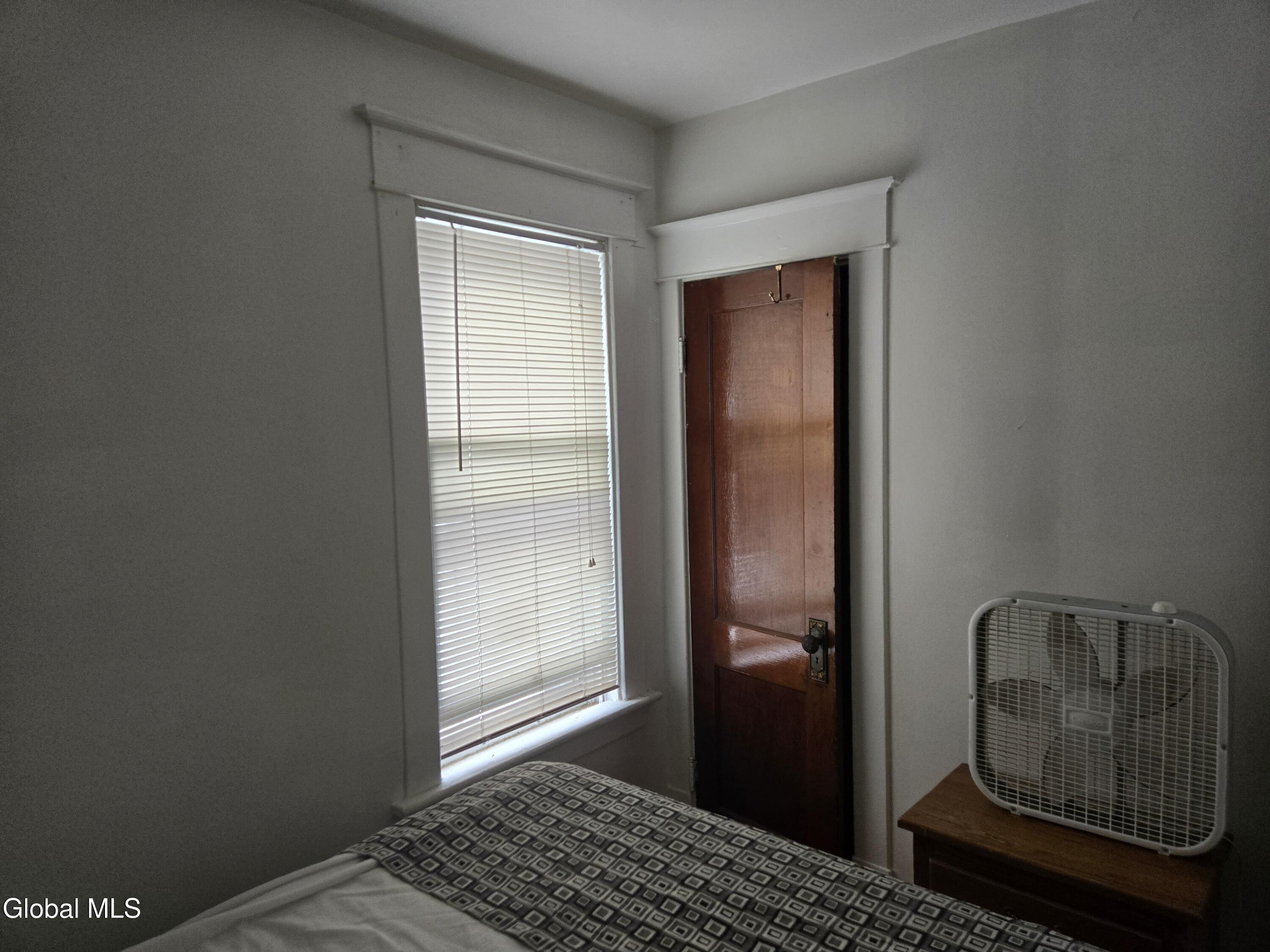 364 Michigan Avenue, Unit 2 Schenectady, NY 12303 - Photo 7 of 15 20250913_161322