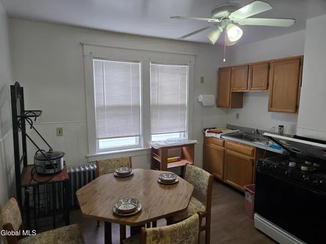 $1,150 | 364 Michigan Avenue, Unit 2, Schenectady, NY 12303