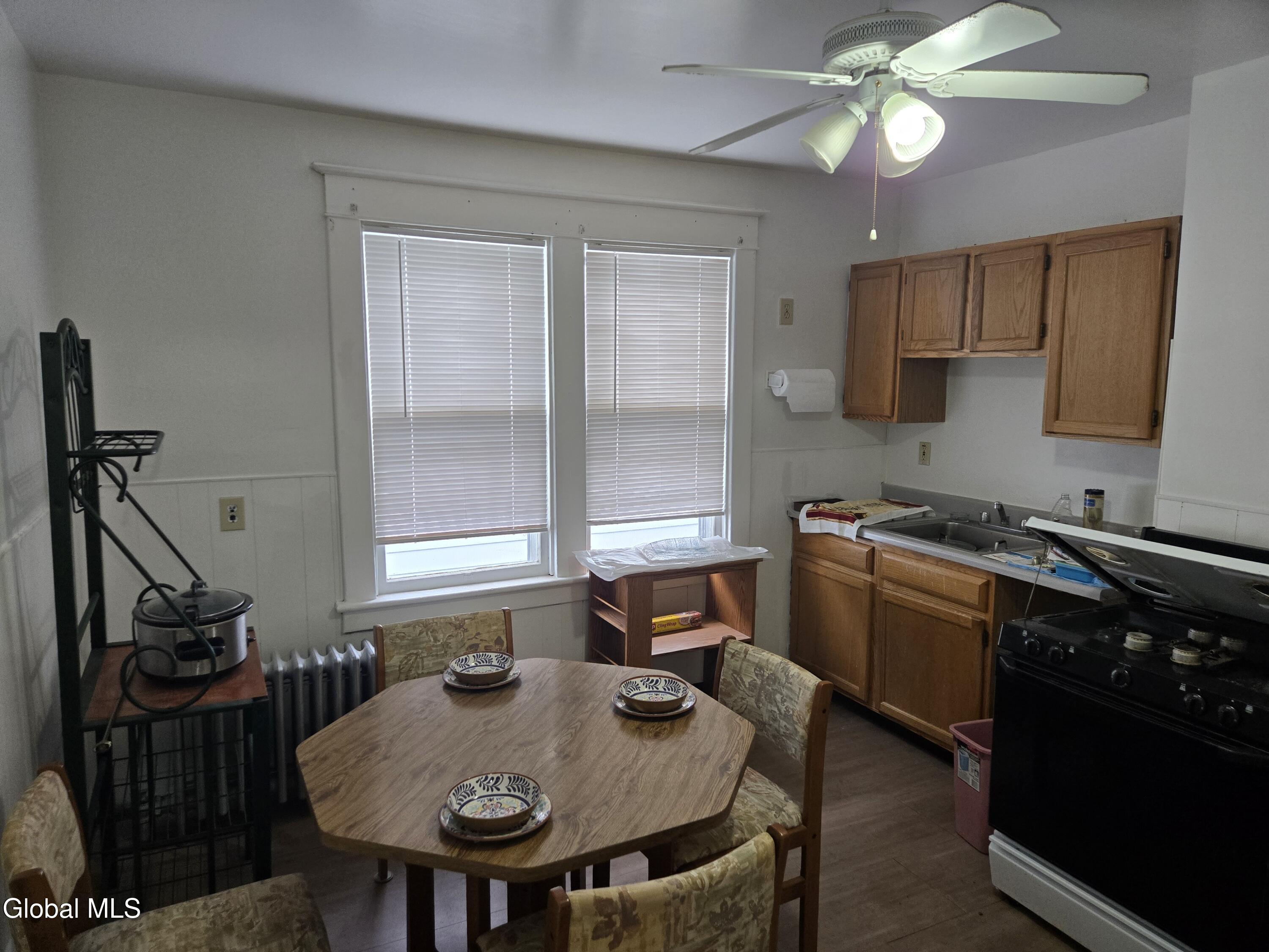 364 Michigan Avenue, Unit 2 Schenectady, NY 12303 - Photo 10 of 15 20250913_161404