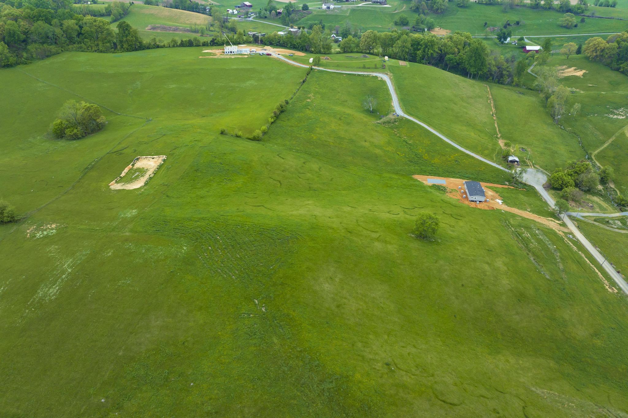 177 Tom Lewis Road, Unit 8 Limestone, TN 37681 - Photo 4 of 23 177TomLewis4