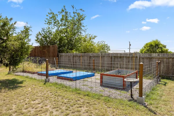 $705,000 | 208 Dawn Drive, Liberty Hill, TX 78642