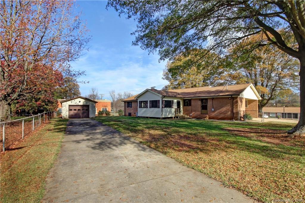6480 Morehead Road Harrisburg, NC 28075 - Photo 3 of 23 Gallery Image 3