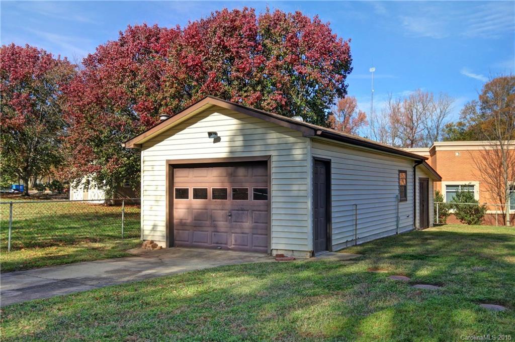 6480 Morehead Road Harrisburg, NC 28075 - Photo 4 of 23 Gallery Image 4