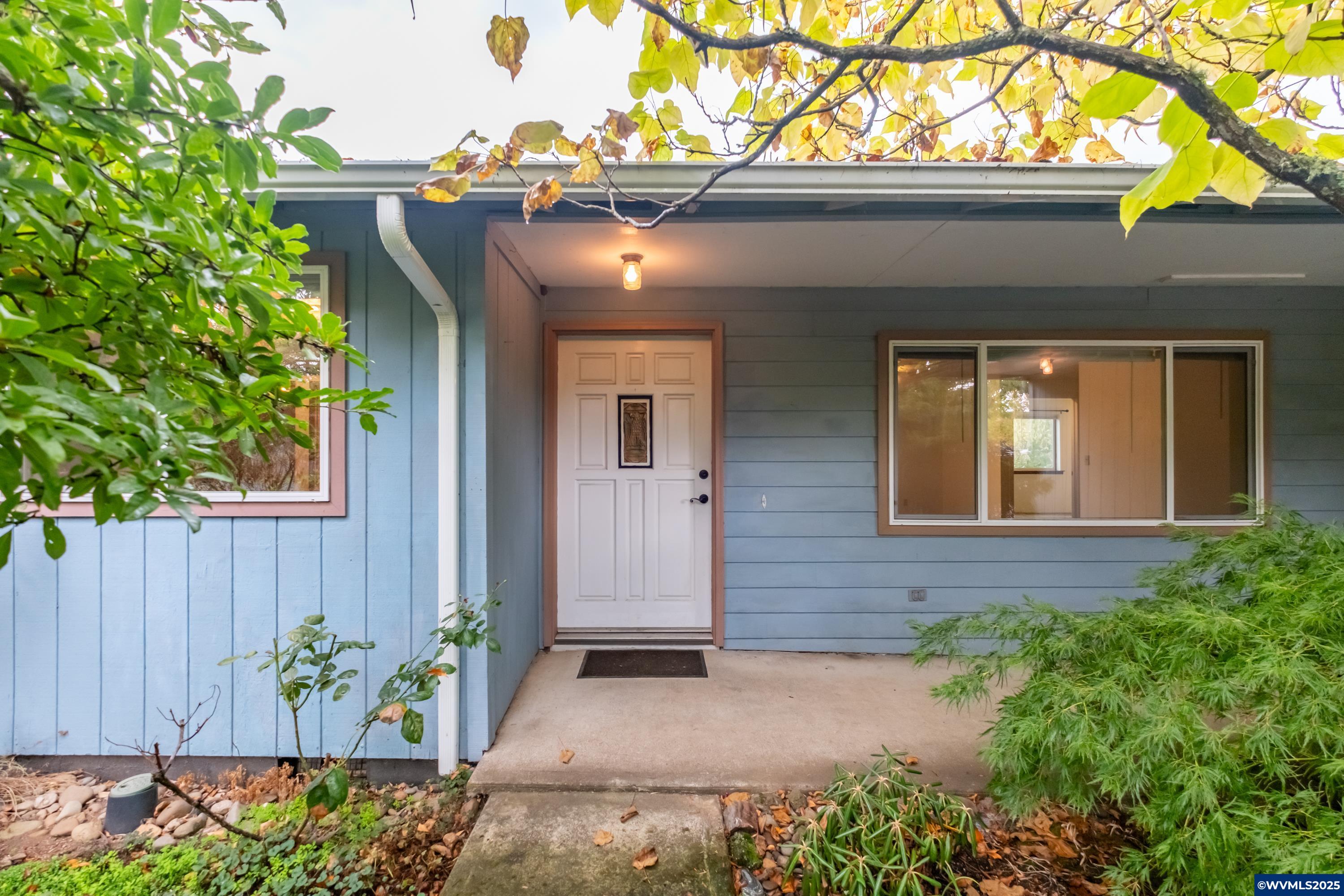855 F Street Lebanon, OR 97355 - Photo 1 of 50 Gallery Image 1