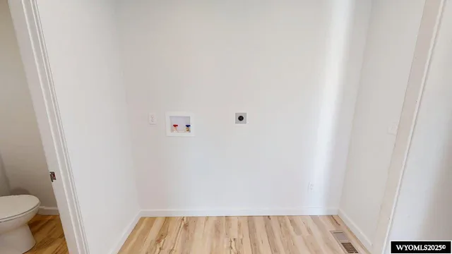 $385,000 | 960 North 2nd Street, Lander, WY 82520