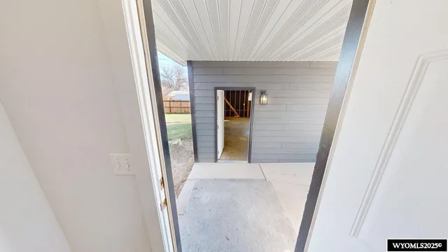 $385,000 | 960 North 2nd Street, Lander, WY 82520