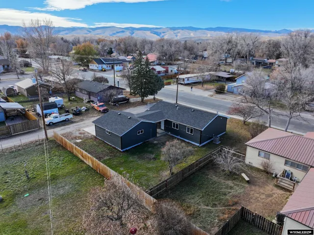 $385,000 | 960 North 2nd Street, Lander, WY 82520