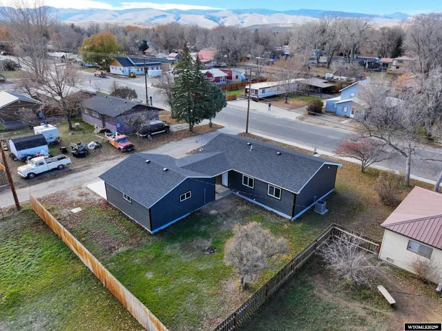 $385,000 | 960 North 2nd Street, Lander, WY 82520