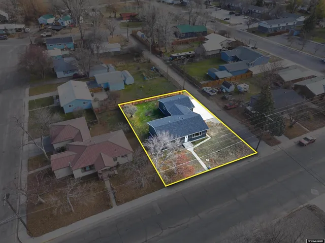 $385,000 | 960 North 2nd Street, Lander, WY 82520