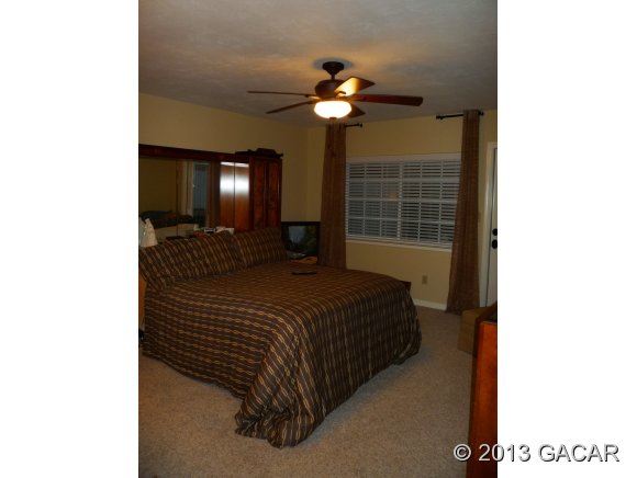 9732 Southwest 1st Place Gainesville, FL 32607 - Photo 8 of 18 Gallery Image 8