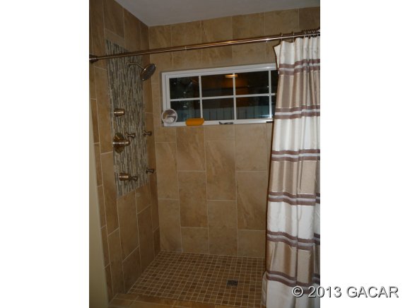 9732 Southwest 1st Place Gainesville, FL 32607 - Photo 10 of 18 Gallery Image 10