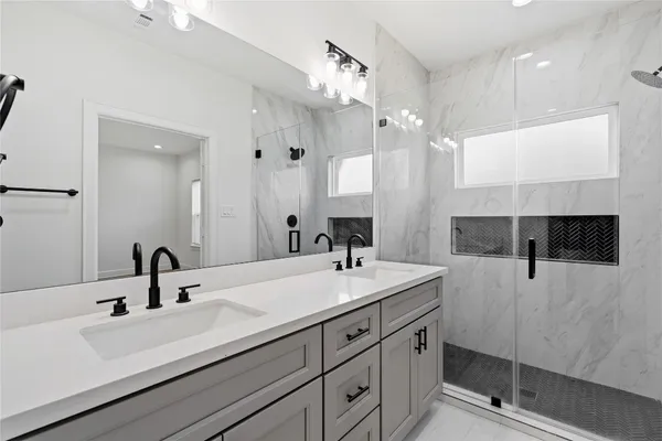 $1,850 | 8316 Corinth Street, Unit D, Houston, TX 77051