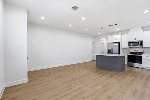 $1,850 | 8316 Corinth Street, Unit D, Houston, TX 77051