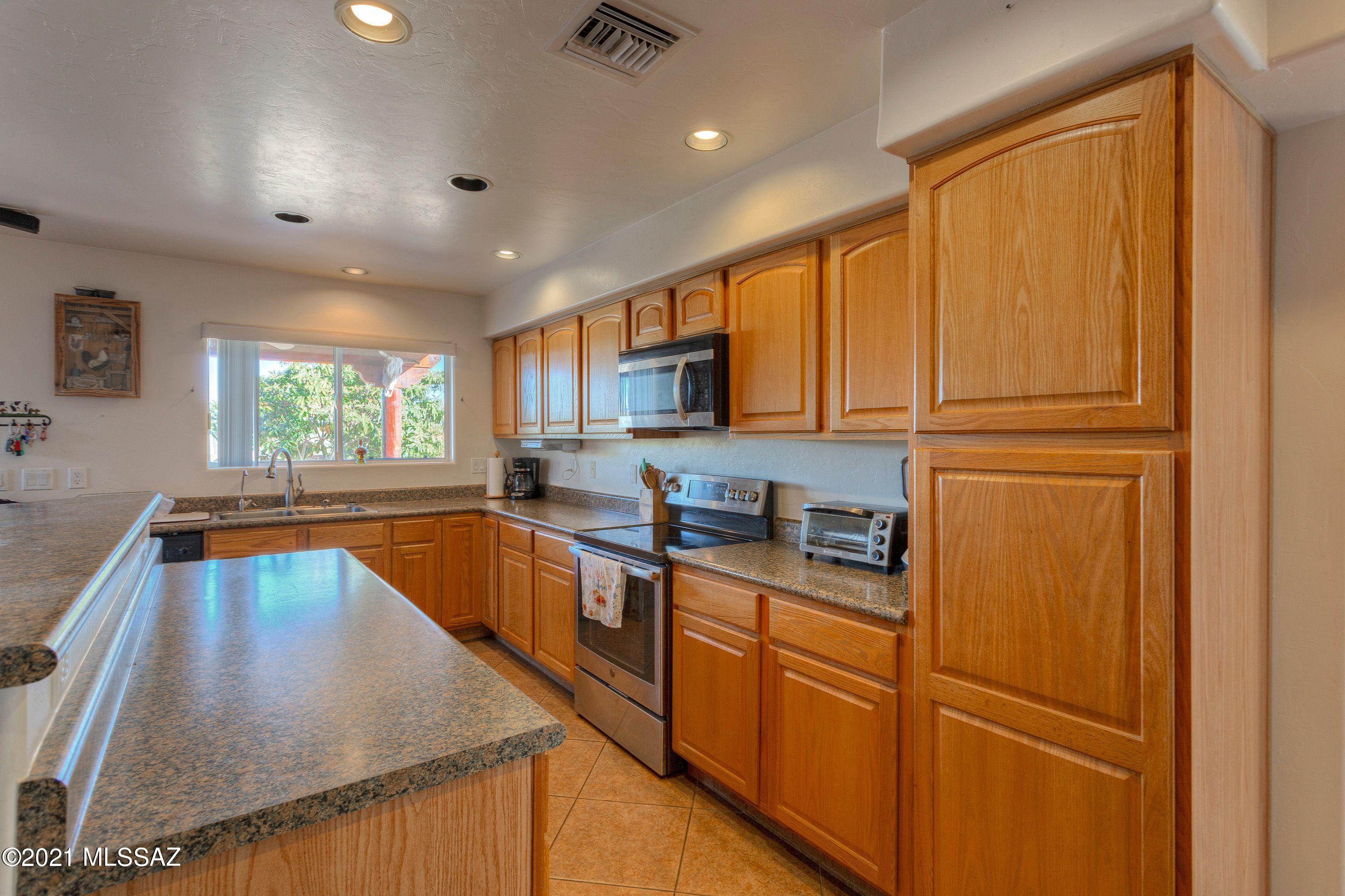 1239 Circulo Yerba Buena Rio Rico, AZ 85648 - Photo 8 of 34