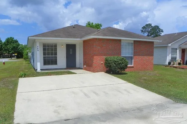 $1,425 | 509 Wood Crest Way, Pensacola, FL 32506