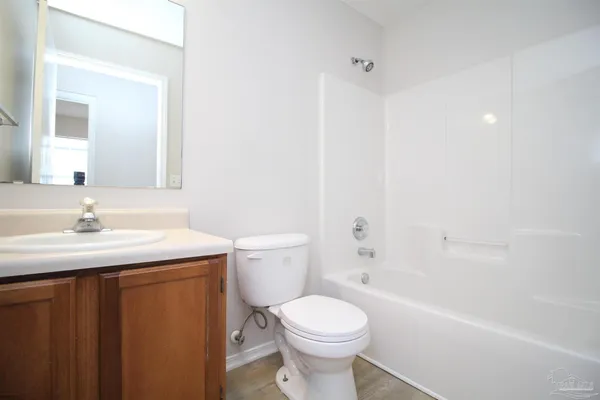 $1,425 | 509 Wood Crest Way, Pensacola, FL 32506