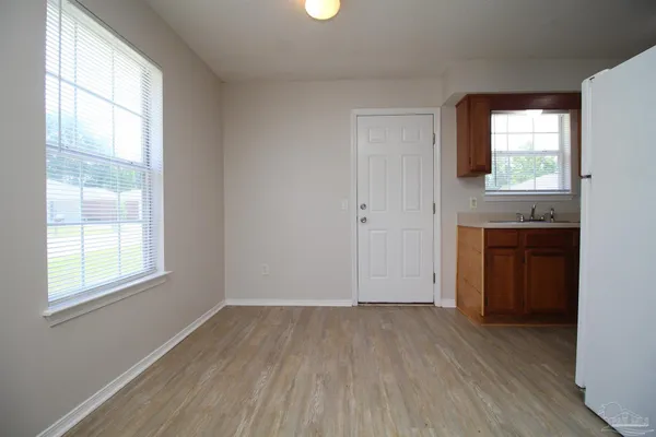 $1,425 | 509 Wood Crest Way, Pensacola, FL 32506