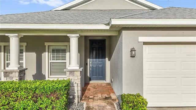 a view of a pathway of the house