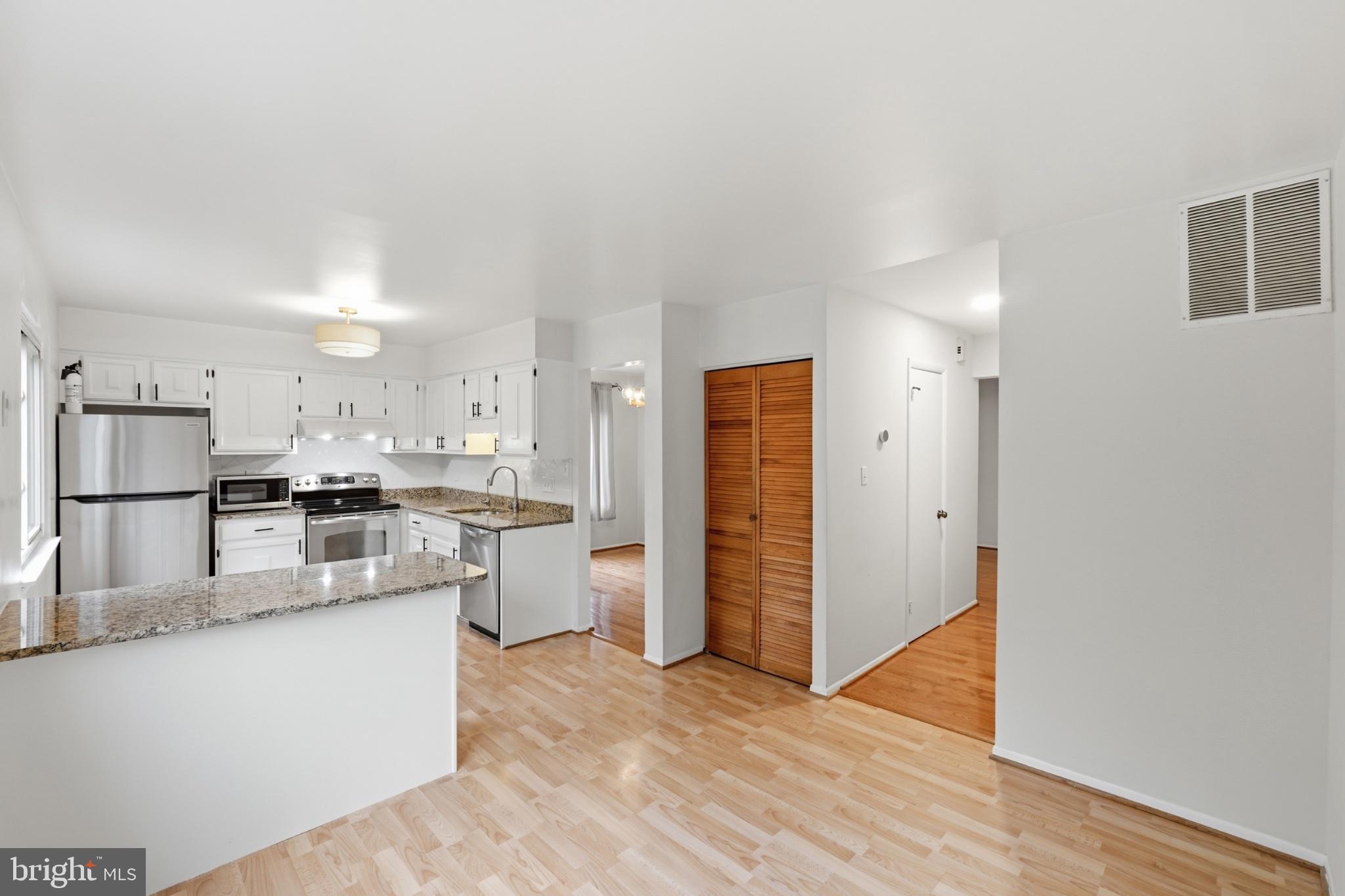8918 Centerway Road Gaithersburg, MD 20879 - Photo 10 of 29 Gallery Image 10