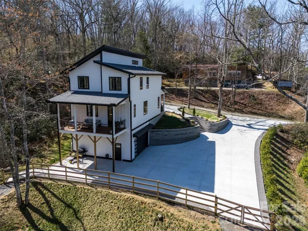 $849,000 | 26 Pineview Road, Fairview, NC 28730