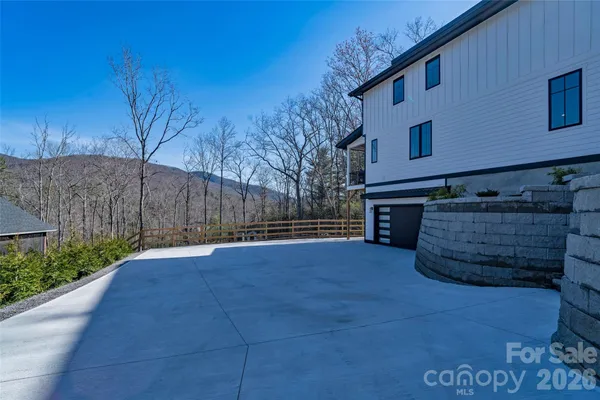 $849,000 | 26 Pineview Road, Fairview, NC 28730